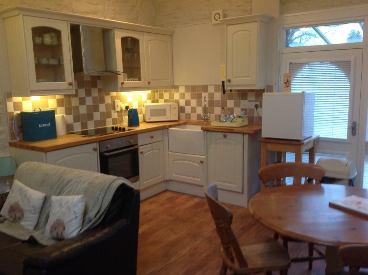 Cwmtwrch Cottage Carmarthen Eksteriør billede