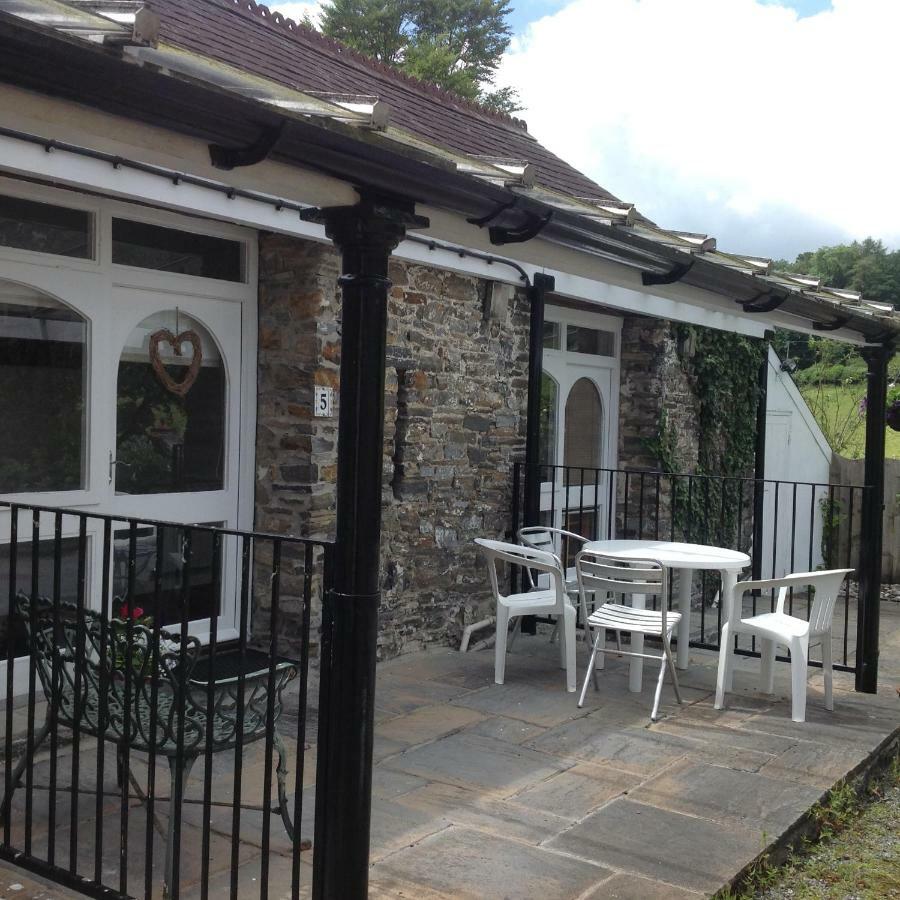 Cwmtwrch Cottage Carmarthen Eksteriør billede